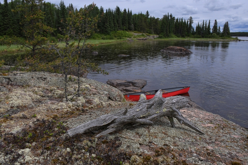 D50_2391.jpg - Taking a break on Leaf Lake