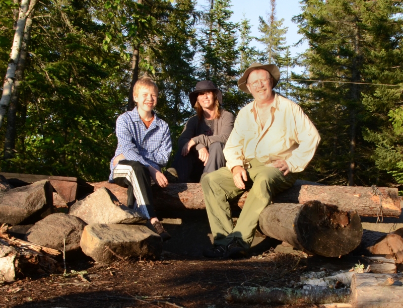 700_3036.jpg - Happy campers