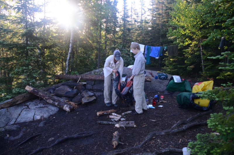 700_3118.jpg - Packing up