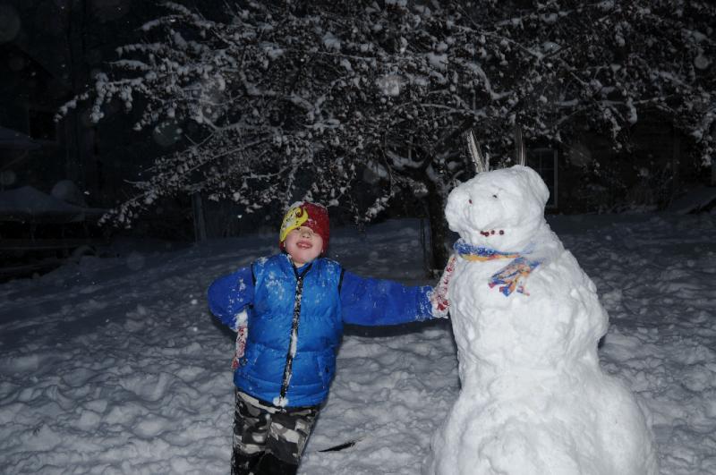 snowman1.jpg - Erik and his snowman