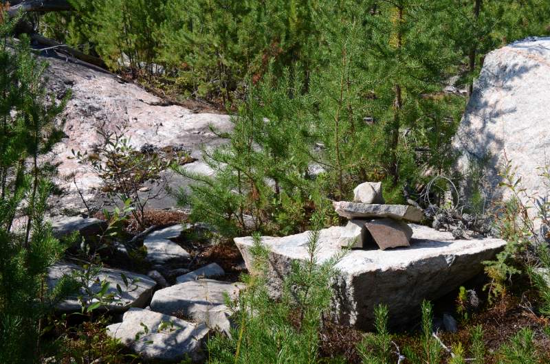 700_5126.jpg - Cool little cairn