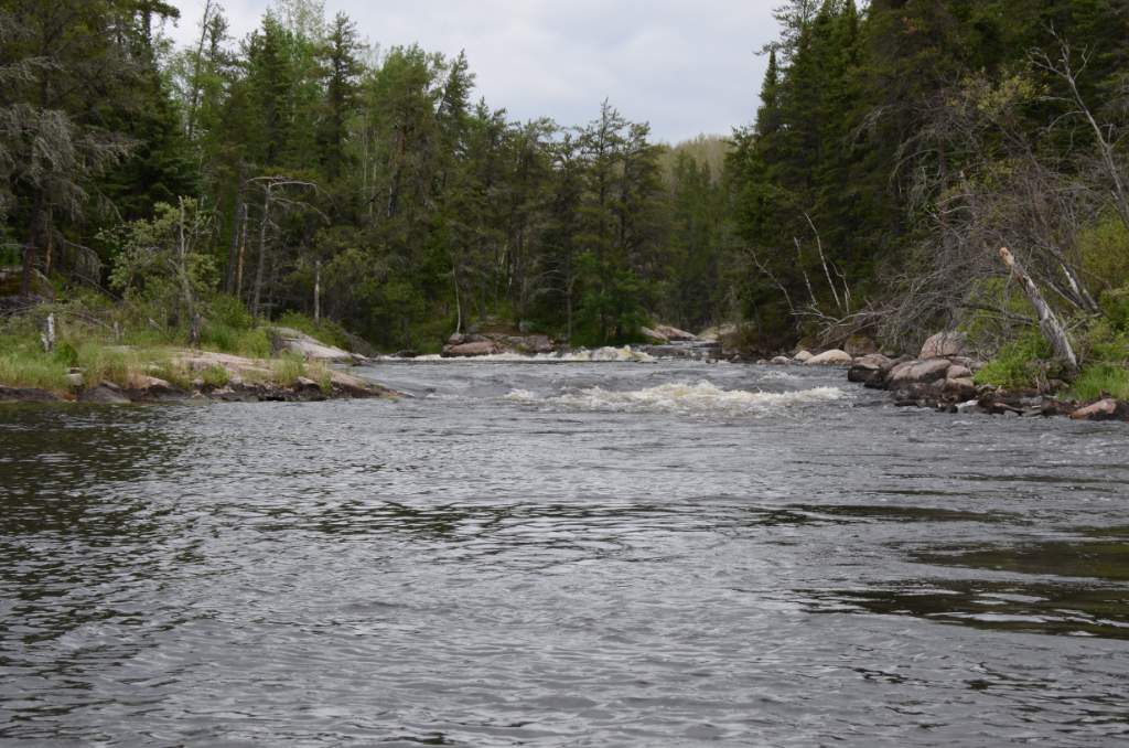 700_5178.jpg - North Falls out of Mary's Lake