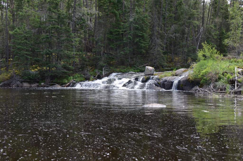 700_5370.jpg - Falls into South Simeon Lake