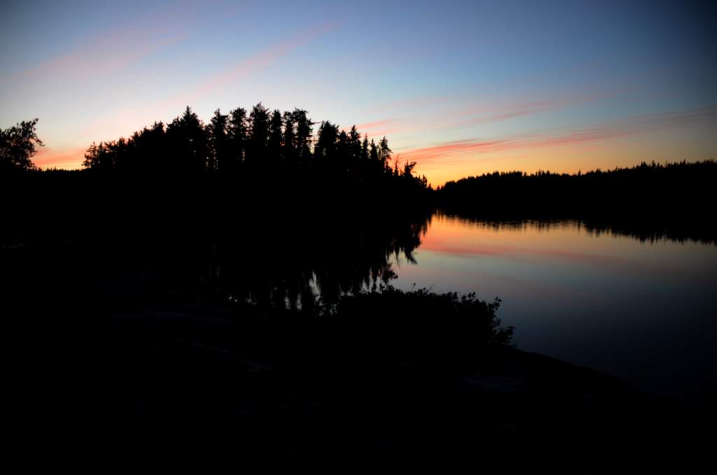 700_5402.jpg - 10 PM Dunstan Lake