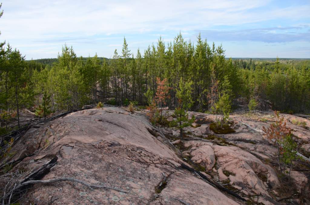 700_5503.jpg - Hiking the rocks
