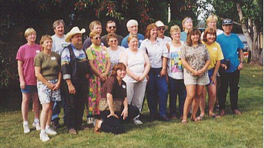 reunion_03.jpg (38084 bytes)