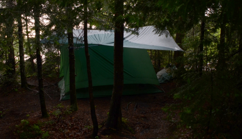700_2886.jpg - Shelter for the night